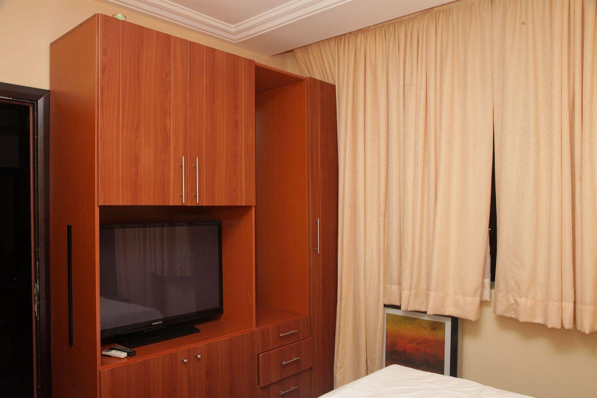 Hotel Swiss International Mabisel Port Harcourt Esterno foto